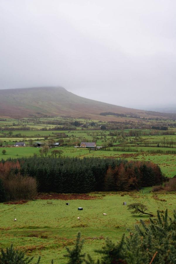 The Cosy Inn - Luxury Private Hot-Tub Dungiven Exteriör bild